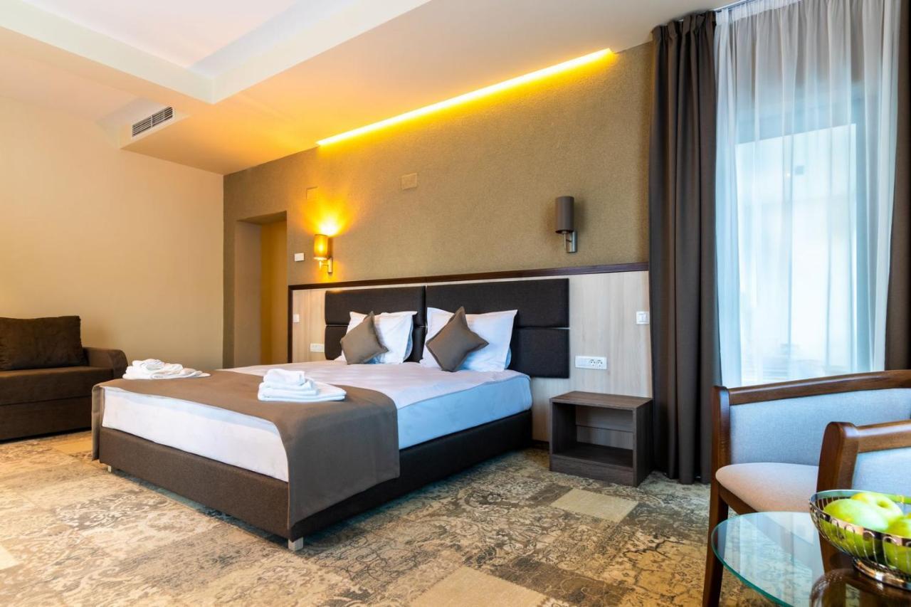 Hotel IZVOARE Caciulata Călimăneşti Exterior foto